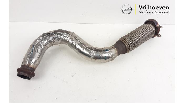 Gebrauchte Auspuff Hauptrohr Opel Corsa F (UB/UH/UP) 1.2 Turbo 12V 100 Preis € 25,00 Margenregelung angeboten von Autodemontage Vrijhoeven B.V.