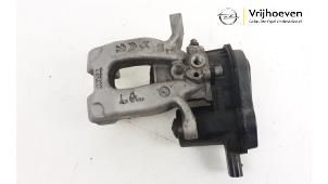 Used Rear brake calliper, left Opel Corsa F (UB/UP) 1.2 Turbo 12V 100 Price € 100,00 Margin scheme offered by Autodemontage Vrijhoeven B.V.