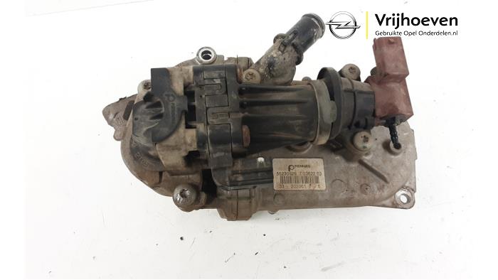 Usagé Refroidisseur RGE Opel Combo 1.3 CDTI 16V ecoFlex Prix € 25,00 Règlement à la marge proposé par Autodemontage Vrijhoeven B.V.