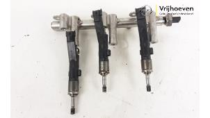Used Fuel injector nozzle Opel Crossland/Crossland X 1.2 Turbo 12V Euro 6 Price € 120,00 Margin scheme offered by Autodemontage Vrijhoeven B.V.