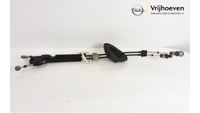 Cable de cambio de caja de cambios de un Opel Corsa F (UB/UH/UP) 1.2 Turbo 12V 100 2020