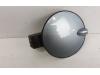 Tank cap cover from a Opel Corsa C (F08/68), 2000 / 2009 1.2 16V Twin Port, Hatchback, Petrol, 1.229cc, 59kW (80pk), FWD, Z12XEP; EURO4, 2004-07 / 2009-12 2006