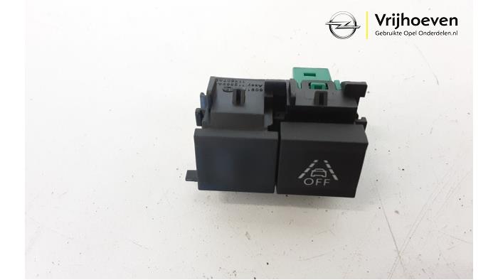 Usados Interruptor Opel Combo Life/Tour 1.2 110 Precio € 15,00 Norma de margen ofrecido por Autodemontage Vrijhoeven B.V.