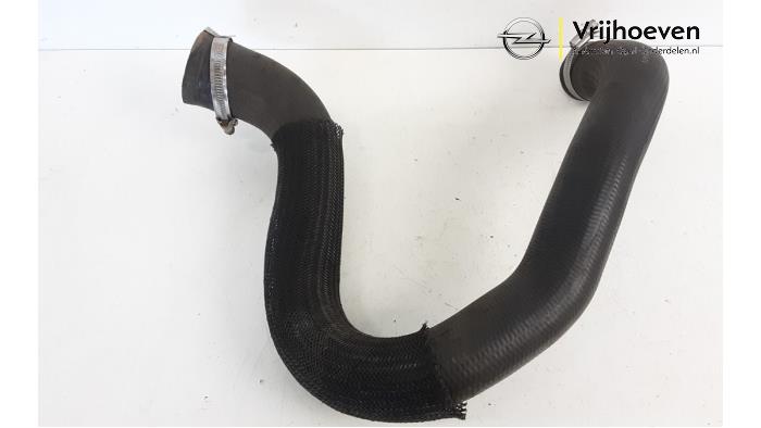 Intercooler hose from a Opel Combo Life/Tour 1.2 110 2021