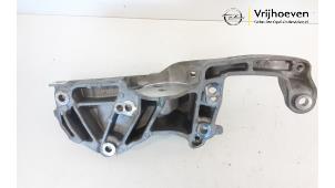 Used Air conditioning bracket Opel Combo Life/Tour 1.2 110 Price € 35,00 Margin scheme offered by Autodemontage Vrijhoeven B.V.