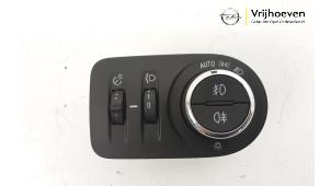 Used Light switch Opel Combo Life 1.5 CDTI 100 Price € 20,00 Margin scheme offered by Autodemontage Vrijhoeven B.V.