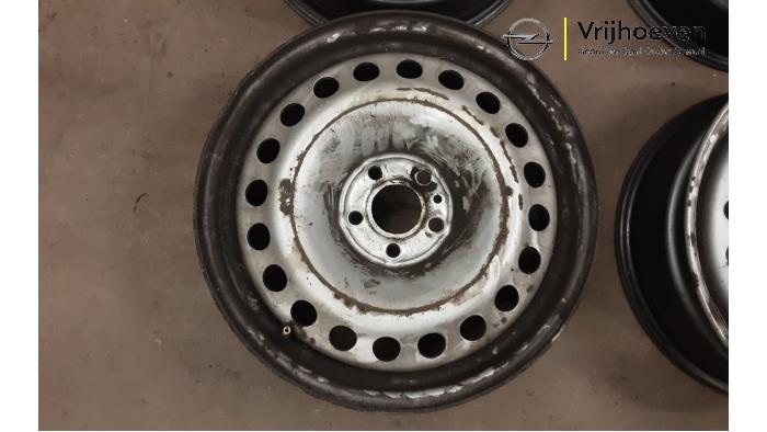 Set of wheels from a Opel Combo 1.3 CDTI 16V ecoFlex 2013