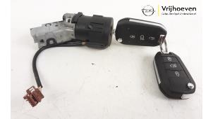 Gebrauchte Zündschloss + Schlüssel Opel Combo Life 1.5 CDTI 100 Preis € 75,00 Margenregelung angeboten von Autodemontage Vrijhoeven B.V.