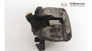 Used Front brake calliper, left Opel Combo Life 1.5 CDTI 100 Price € 50,00 Margin scheme offered by Autodemontage Vrijhoeven B.V.