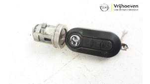 Used Ignition lock + key Opel Combo 1.3 CDTI 16V ecoFlex Price € 30,00 Margin scheme offered by Autodemontage Vrijhoeven B.V.