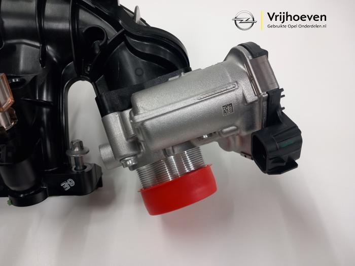 Intake manifold Opel Insignia 1.4 Turbo 16V Ecotec 55581014