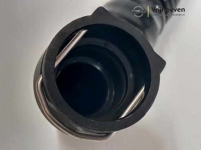 thumbnail image 2 of Genuine Vauxhall Astra J Mk6 Turbo Crankcase Oil Vent Breather Pipe – 25193343 2 of 4