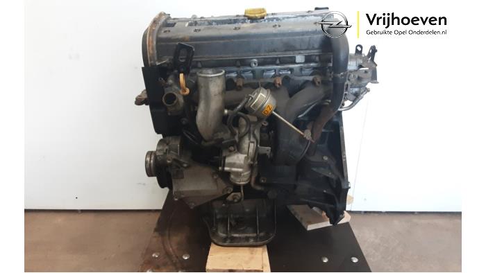 Motor van een Vauxhall VX 220 2.0 16V Turbo 2004