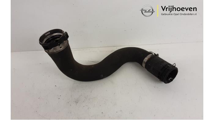 Gebrauchte Intercooler Schlauch Opel Insignia Grand Sport 1.5 Turbo 16V 165 Preis € 30,00 Margenregelung angeboten von Autodemontage Vrijhoeven B.V.