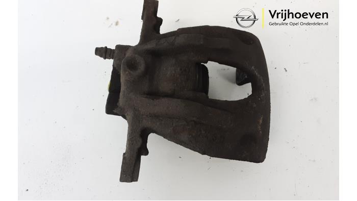Gebrauchte Bremszange links vorne Opel Corsa C (F08/68) 1.2 16V Preis € 15,00 Margenregelung angeboten von Autodemontage Vrijhoeven B.V.
