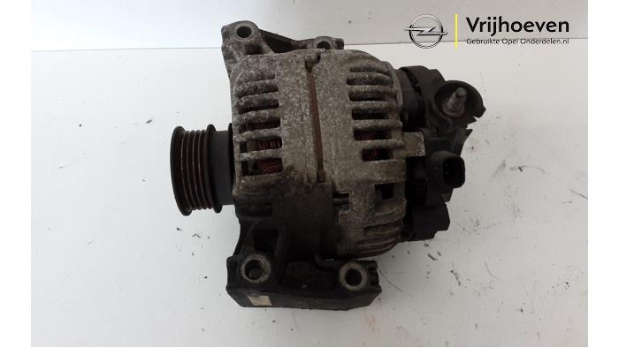 Begagnade Dynamo Opel Zafira (F75) 2.2 16V Pris € 50,00 Marginaltabell erbjuds av Autodemontage Vrijhoeven B.V.