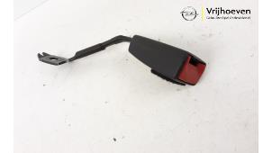Used Rear seatbelt buckle, right Opel Astra H Twin Top (L67) 1.8 16V Price € 15,00 Margin scheme offered by Autodemontage Vrijhoeven B.V.