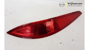 Used Tailgate reflector, right Opel Astra H Twin Top (L67) 1.6 16V Price € 40,00 Margin scheme offered by Autodemontage Vrijhoeven B.V.