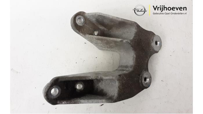 Used Engine mount Opel Karl 1.0 12V Price € 20,00 Margin scheme offered by Autodemontage Vrijhoeven B.V.