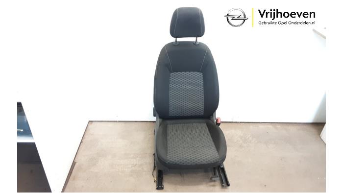 Seat, right from a Opel Astra K Sports Tourer 1.6 CDTI 110 16V 2016