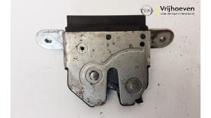 Used Tailgate lock mechanism Opel Corsa D 1.2 16V Price € 20,00 Margin scheme offered by Autodemontage Vrijhoeven B.V.