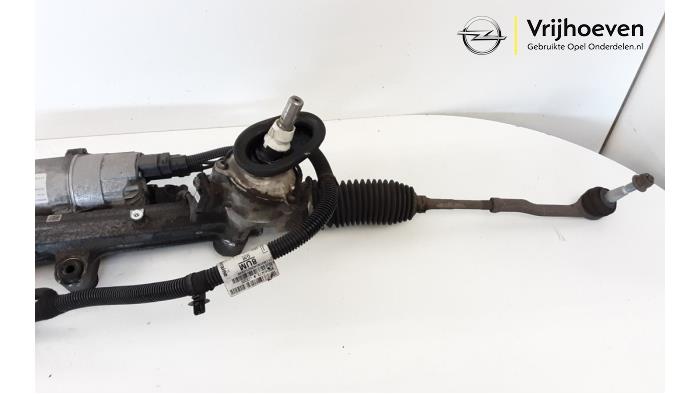 Power steering box from a Opel Astra K Sports Tourer 1.6 CDTI 110 16V 2016