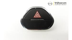 Used Panic lighting switch Opel Adam 1.4 S Turbo Price € 10,00 Margin scheme offered by Autodemontage Vrijhoeven B.V.