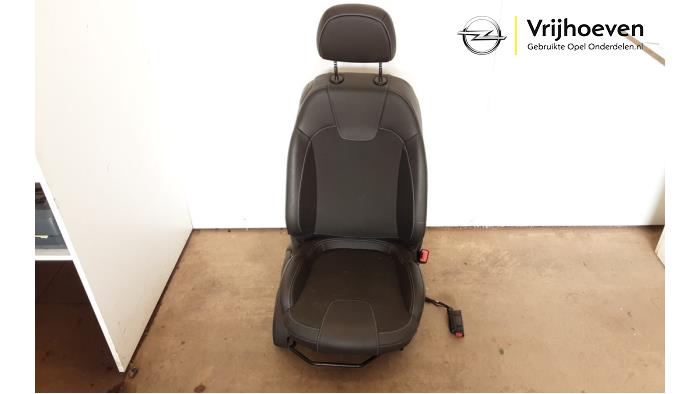 Używane Fotel prawy Opel Adam 1.0 Ecotec 12V SIDI Turbo Cena € 100,00 Procedura marży oferowane przez Autodemontage Vrijhoeven B.V.