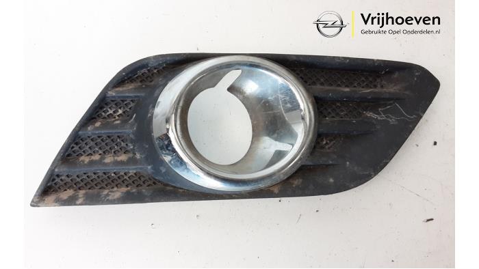 Fog light cover plate, right from a Opel Mokka/Mokka X 1.4 Turbo 16V 4x2 2016