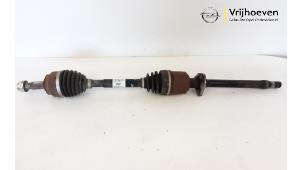 Used Front drive shaft, right Opel Corsa E 1.6 OPC Turbo 16V Price € 100,00 Margin scheme offered by Autodemontage Vrijhoeven B.V.