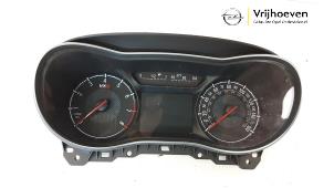Usados Panel de instrumentación Opel Corsa E 1.6 OPC Turbo 16V Precio € 250,00 Norma de margen ofrecido por Autodemontage Vrijhoeven B.V.
