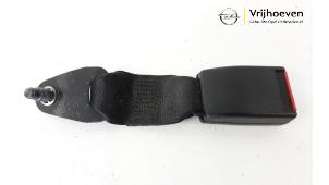 Used Rear seatbelt buckle, right Opel Astra G (F67) 1.6 16V Price € 10,00 Margin scheme offered by Autodemontage Vrijhoeven B.V.
