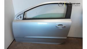 Used Door 2-door, left Opel Astra H GTC (L08) 1.6 16V Twinport Price € 40,00 Margin scheme offered by Autodemontage Vrijhoeven B.V.