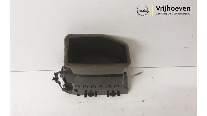 Dashboard vent from a Opel Astra K 1.0 Turbo 12V 2017
