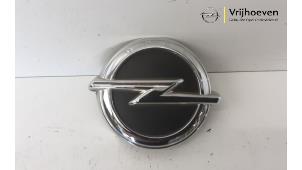 Gebrauchte Heckklappengriff Opel Astra K 1.4 Turbo 16V Preis € 50,00 Margenregelung angeboten von Autodemontage Vrijhoeven B.V.