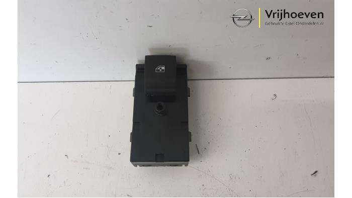 Usados Interruptor de ventanilla eléctrica Opel Astra K 1.0 SIDI Turbo 12V Precio € 10,00 Norma de margen ofrecido por Autodemontage Vrijhoeven B.V.