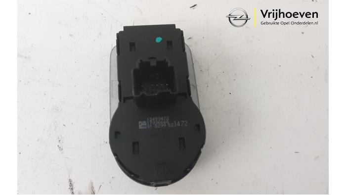 Light switch from a Opel Astra K Sports Tourer 1.0 Turbo 12V 2018