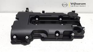 Ventildeckel van een Opel Astra J (PC6/PD6/PE6/PF6) 1.4 Turbo 16V 2012
