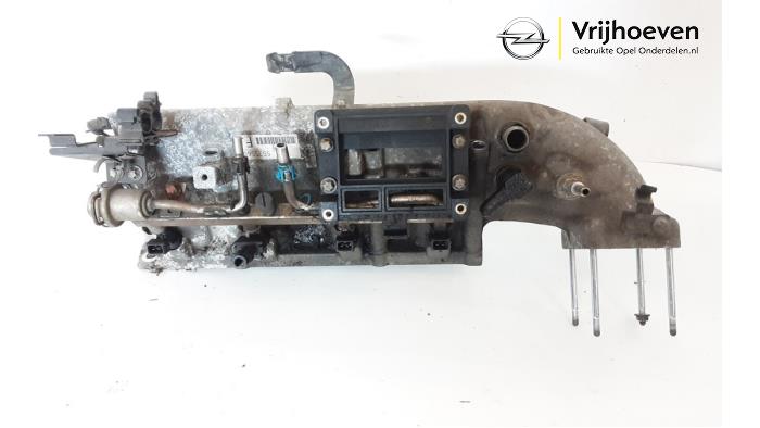Gebrauchte Ansaugbrugge Opel Corsa D 1.6i OPC 16V Turbo Preis € 100,00 Margenregelung angeboten von Autodemontage Vrijhoeven B.V.