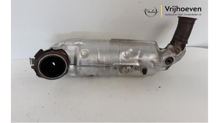 Catalytic converter from a Opel Corsa F (UB/UH/UP) 1.2 Turbo 12V 130 2021