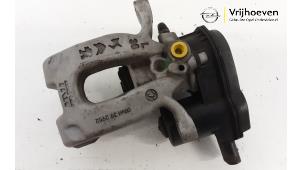 Used Rear brake calliper, left Opel Corsa F (UB/UH/UP) 1.2 Turbo 12V 130 Price € 100,00 Margin scheme offered by Autodemontage Vrijhoeven B.V.