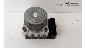 Used ABS pump Opel Corsa F (UB/UH/UP) 1.2 Turbo 12V 130 Price € 250,00 Margin scheme offered by Autodemontage Vrijhoeven B.V.