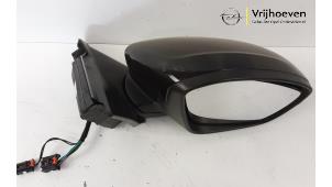 Used Wing mirror, right Opel Corsa F (UB/UH/UP) 1.2 Turbo 12V 130 Price € 250,00 Margin scheme offered by Autodemontage Vrijhoeven B.V.