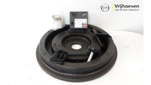 Used Tyre repair kit Opel Corsa F (UB/UP) 1.2 Turbo 12V 130 Price € 50,00 Margin scheme offered by Autodemontage Vrijhoeven B.V.