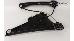 Used Window mechanism 4-door, front right Opel Corsa F (UB/UH/UP) 1.2 Turbo 12V 100 Price € 75,00 Margin scheme offered by Autodemontage Vrijhoeven B.V.