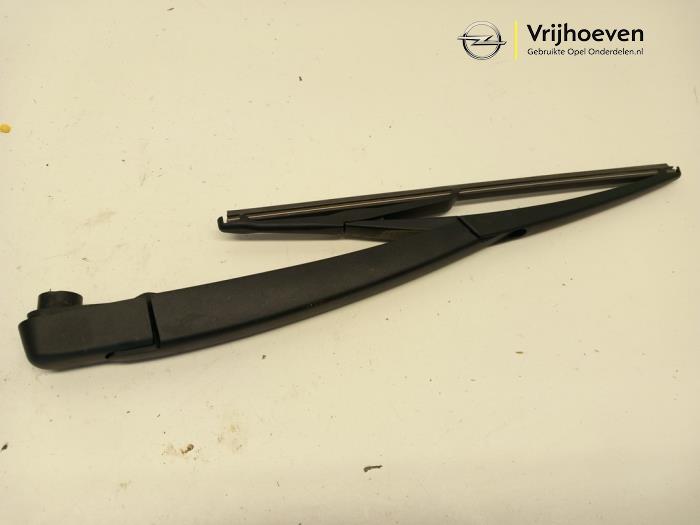 Rear wiper arm from a Opel Corsa F (UB/UH/UP) 1.2 Turbo 12V 100 2020