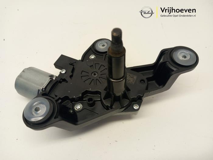 Rear wiper motor from a Opel Corsa F (UB/UH/UP) 1.2 Turbo 12V 100 2020
