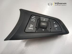 Used Steering wheel mounted radio control Opel Astra K 1.4 16V Price € 20,00 Margin scheme offered by Autodemontage Vrijhoeven B.V.