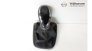 Usados Botón de palanca Opel Astra K Sports Tourer 1.6 CDTI 110 16V Precio € 40,00 Norma de margen ofrecido por Autodemontage Vrijhoeven B.V.