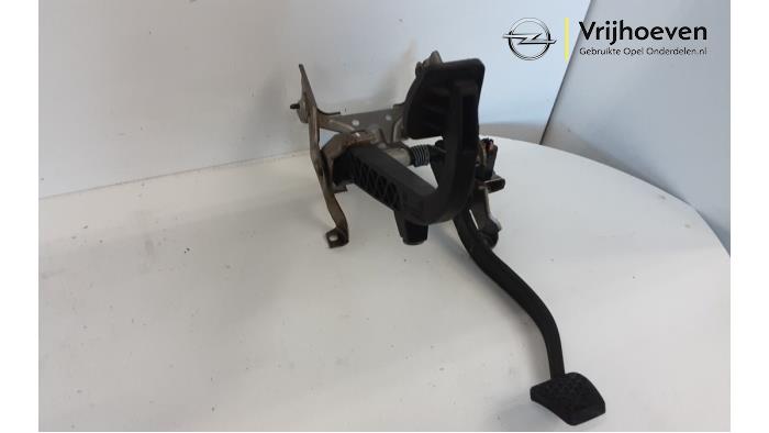 Gebrauchte Pedale Set Opel Meriva (A) 1.6 16V Preis € 150,00 Margenregelung angeboten von Autodemontage Vrijhoeven B.V.